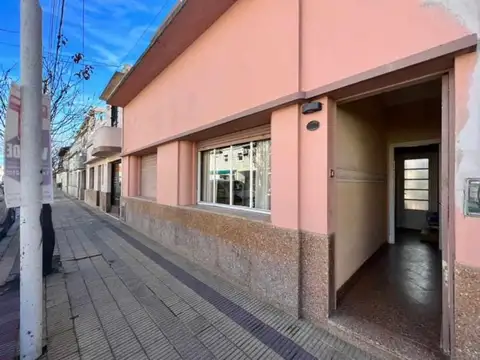 VENTA CASA 3 DORMITORIOS CENTRO TANDIL