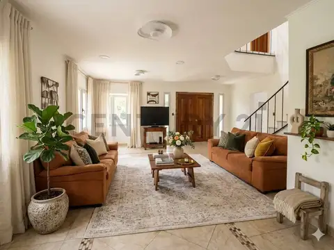 Casa 5 ambientes con 3 baños