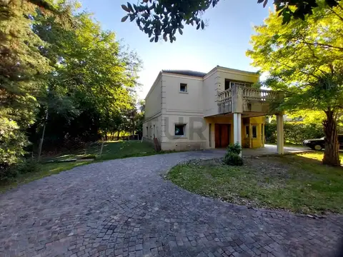 Casa a remodelar Barrio La Delfina, Pilar.