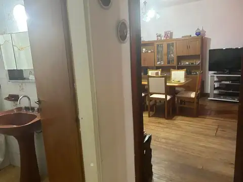 Casa 5 ambientes con 1 baño