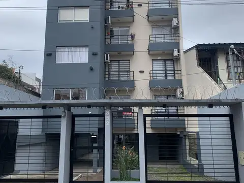Departamento 1 amb con balcón al contrafrente