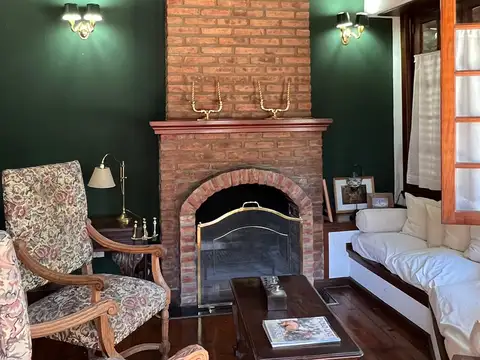 Casa en Venta con 1 cochera