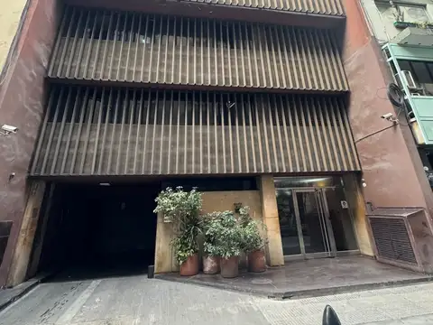Esmeralda 600, Piso 6