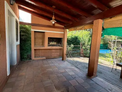 Casa 4 ambientes con 1 baño