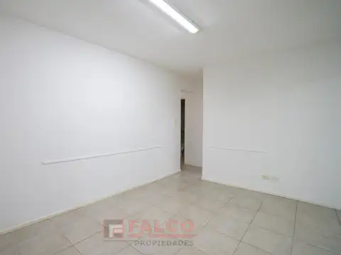 Oficina en Alquiler al Sur