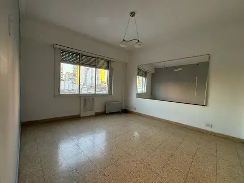 2 amb. apto crédito, muy luminoso en Palermo Soho. Vista abierta. Piso 3.
