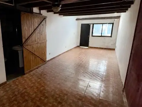 Local en Alquiler en Villa Saenz Peña, $ 650.000