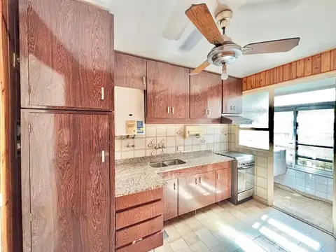 VTA DPTO 4 AMB BALCON VTE LOPEZ COCHERA