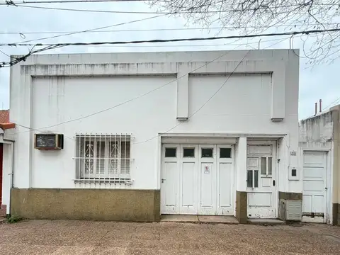 Almirante Brown 200