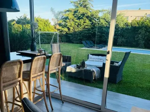 Casa en Alquiler de 4 dormitorios