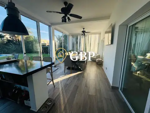 Casa en Alquiler de 4 dormitorios