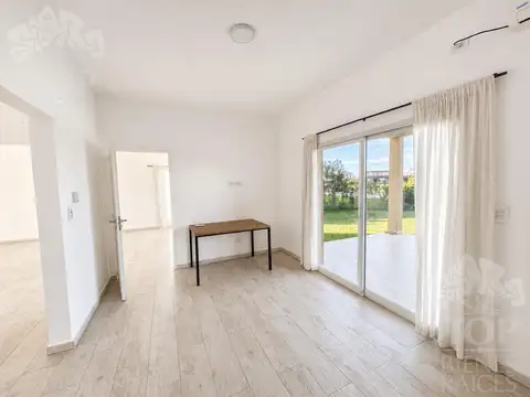 Casa en Venta en El Cantón, USD 360.000