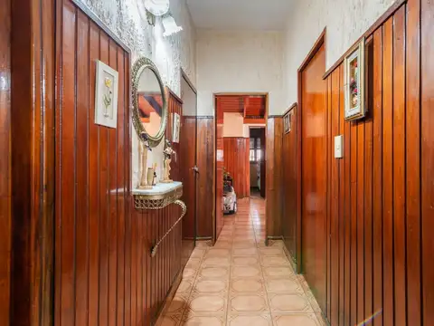 Casa 5 ambientes con 2 baños