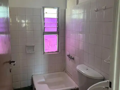 Departamento 5 ambientes con 1 baño