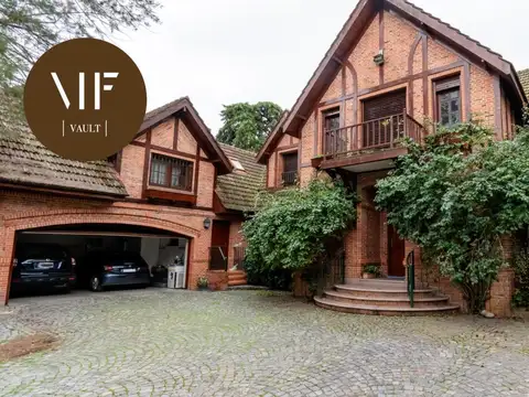 LA MEJOR CASA EN LA ZONA MAS EXCLUSIVA DE LOMAS DE SAN ISIDRO.