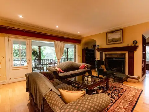 Casa 6 ambientes con 6 baños