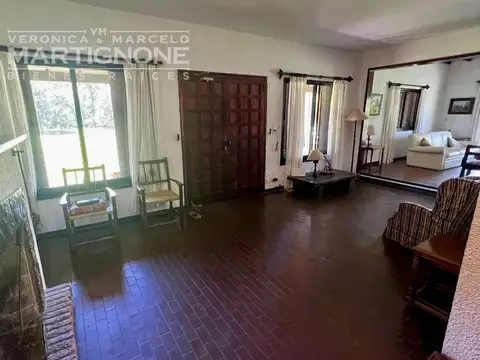 6 Has. en venta con casa, casa de casero y caballerizas