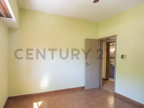 Zapiola 2800, Piso 0