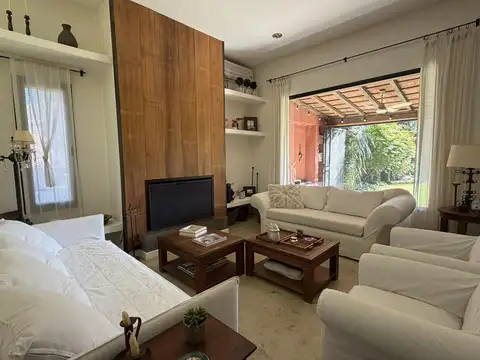 Casa en venta, 3 dormitorios en Beccar