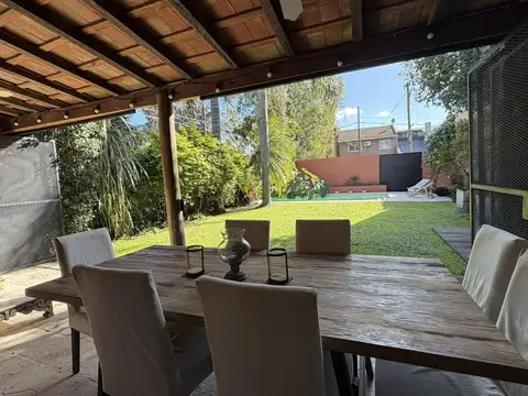 Casa en Venta con 1 cochera