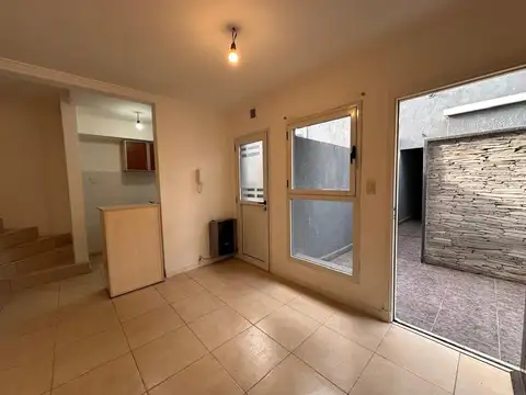 Depto Tipo Casa en Venta 12 años