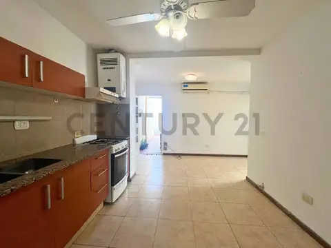 Venta Departamento de pasillo de 2 Dormitorios en República de la Sexta, Rosario