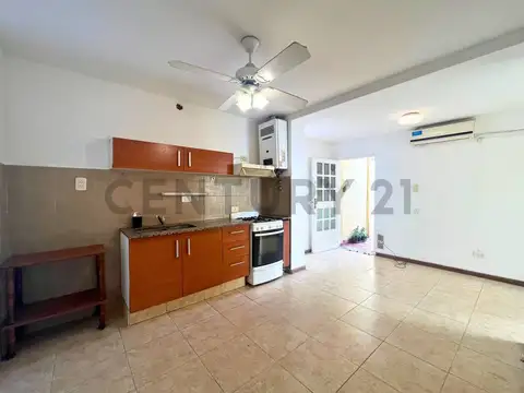 Cerrito 300, Piso 0