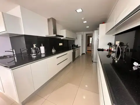 Departamento 5 ambientes con 3 baños