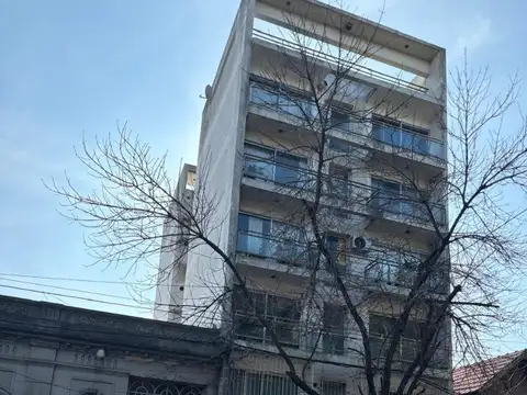 Plaza Matheu al contra frente