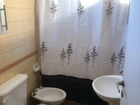 Departamento en Venta de 2 Ambientes en Quilmes Centro, Oportunidad 