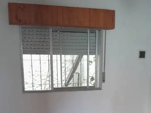 Depto Tipo Casa en Alquiler en Villa Maipu, $ 690.000