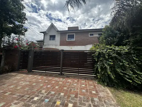 Casa - Venta - Argentina, Rosario - SANTA FE 8014