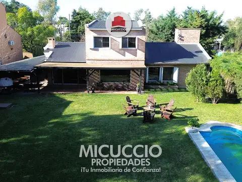 Casa en Venta con 1 cochera