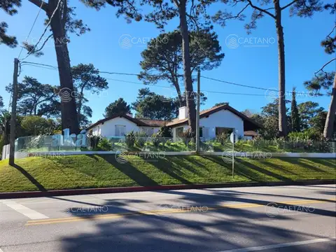 Casa en Venta de 9 dormitorios