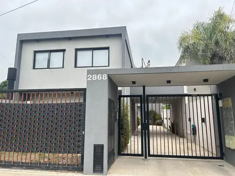 Departamento 2 ambientes con patio y parrilla en Venta en Castelar