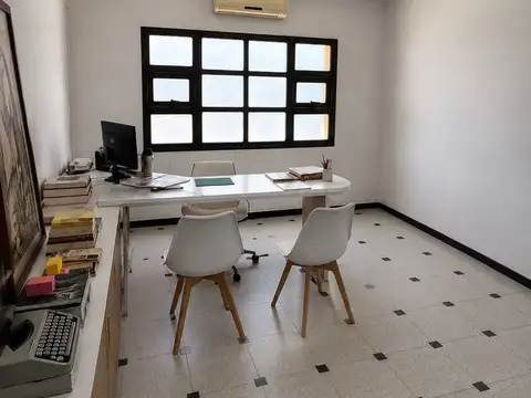 Oficina en Venta con 1 cochera