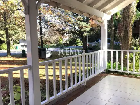 Casa 6 ambientes con 3 baños