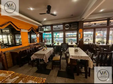 Histórico Local Comercial/gastronómico en Cabildo 200 - Frente a la UM