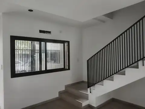 Casa en Venta en Olivos, USD 295.000