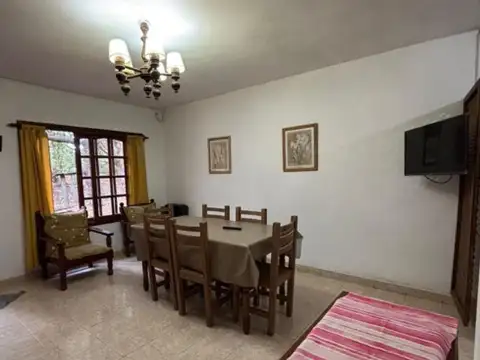 Casa en venta - 8 Dormitorios 6 Baños - Costa del Este