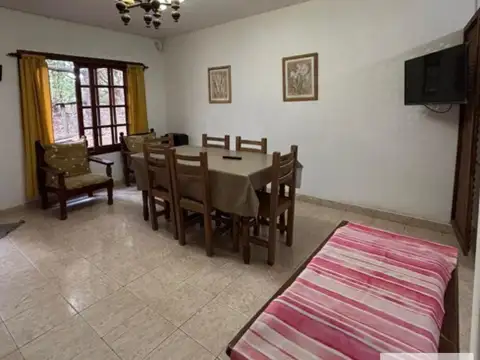 Casa en venta - 8 Dormitorios 6 Baños - Costa del Este