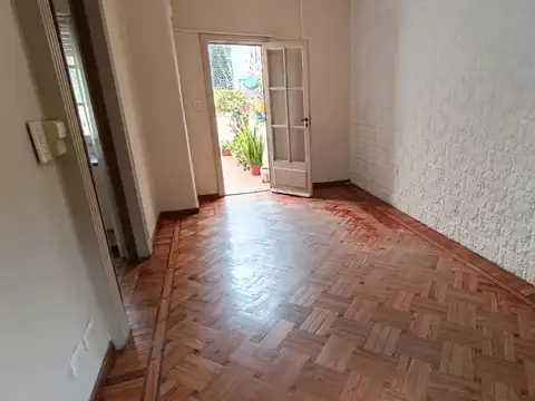 Depto Tipo Casa en Venta en Saavedra, USD 110.000