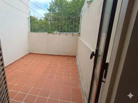 Depto Tipo Casa en Venta de 2 ambientes