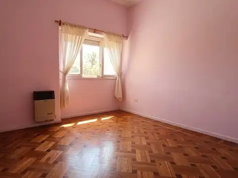 Depto Tipo Casa en Venta 50 años