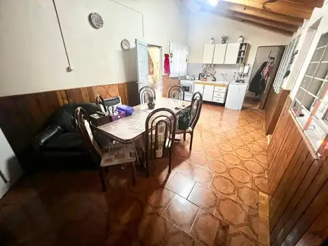 Casa americana en buen estado y ubicación