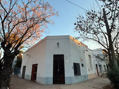 Local Comercial en Esquina