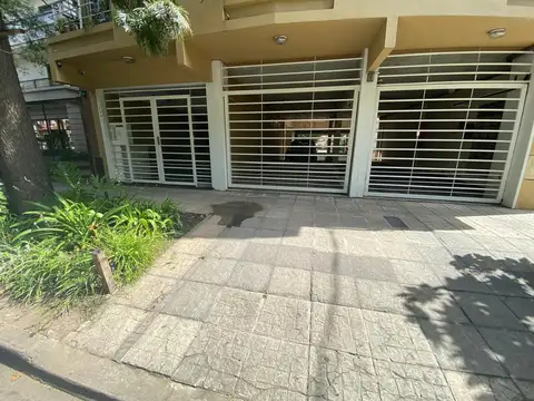 Almirante Guillermo Brown 200, Piso 2