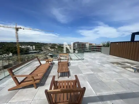 Vende PentHouse en la Barra, Manantiales de 3 dormitorios en suite.