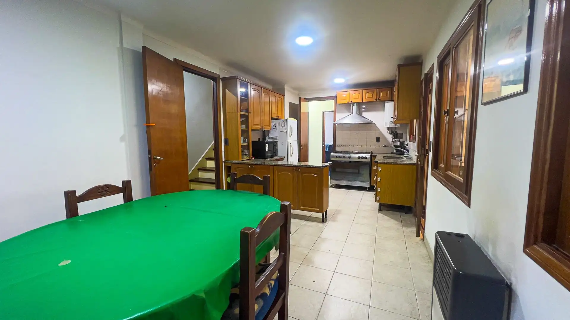 Venta Casa en PH 5 ambientes con cochera La Perla