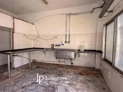 Local en Lomas Del Mirador